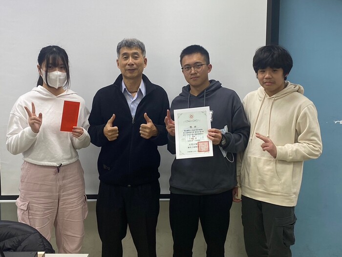 資工系謝主任頒獎_第二名圖片