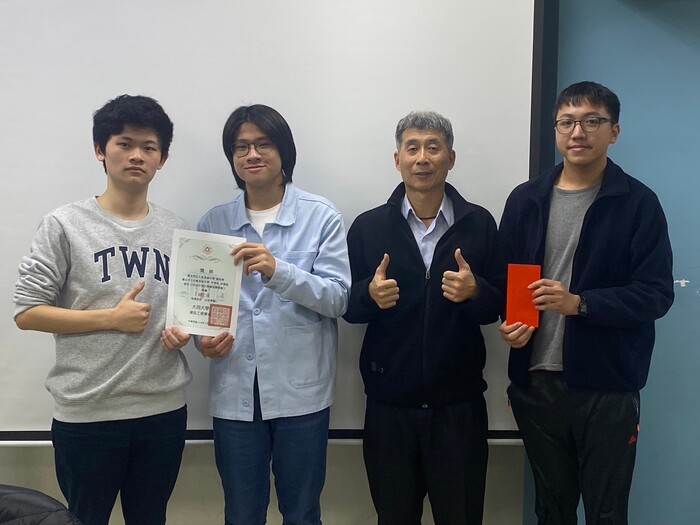 資工系謝主任頒獎_第三名圖片